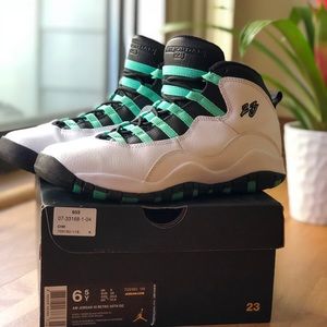 Air Jordan 10 Retro 30th GG size 6.5Y
